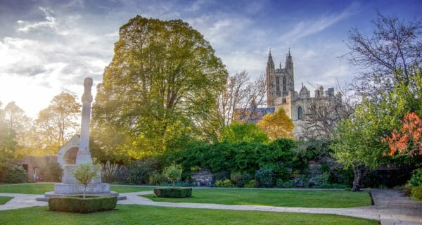 LUK-landing-cathedral